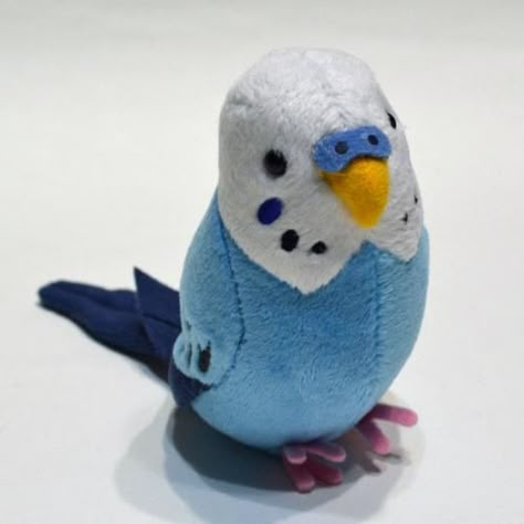 Jennifer Murphy, Bird Meme, Sewing Templates, Cloth Dolls Handmade, Felt Crafts Diy, Crochet Birds, Plushie Patterns, Sewing Stuffed Animals, Cute Plushies