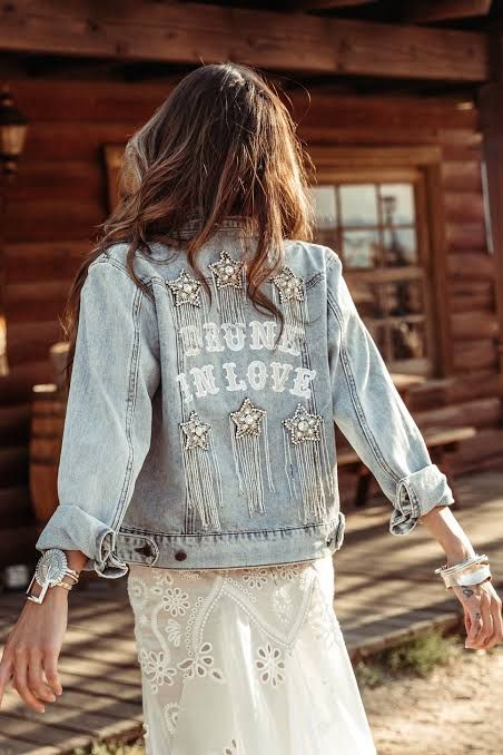 Jean Jacket Diy, Rue De Seine Bridal, Diy Denim Jacket, Diy Jacket, Drunk In Love, Bridal Jacket, Bohemian Bridal, Wedding Jacket, Denim Diy