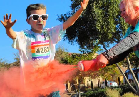 Color Station Decoration Ideas for Your Fun Run - Color Blaze Wholesale Color Powder Colorful Backyard, Backyard Obstacle Course, Colour Run, Kids Obstacle Course, Color Wars, Race Bibs, Preschool Colors, Fun Games For Kids, Indoor Fun