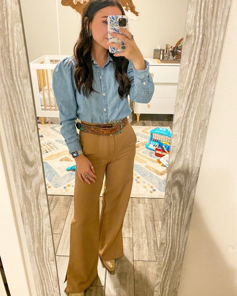 Work Western Outfits Women, Western Trouser Outfit, Ag Business Outfits, Business Western Outfits, Professional Western Outfits Women, Western Business Casual For Women, Business Casual Western Outfits, Western Work Wear For Women, Western Business Professional