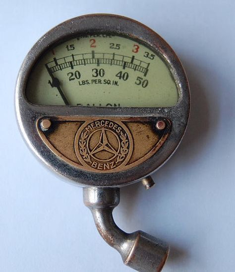 Pressure Gauge Art, Mercedes Benz Vintage, Steampunk Art Drawing, Industrial Lamp Design, Steampunk Coffee, Speakeasy Decor, Steampunk Gadgets, Tire Pressure Gauge, Industrial Design Sketch