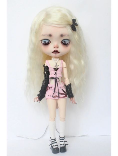 ID：Bolivia617 blythe doll Blythe Doll Illustration, Blythe Doll Custom, Doll Illustration, Doll Makeup, Mini Scrapbook, Pretty Dolls, Doll Head, Blythe Doll, Ball Jointed Dolls