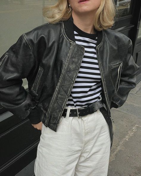 Fanny Ekstrand Tourneur on Instagram: “Cheating on trench coats with this leather pie” Enby Style, Aesthetic Overalls Outfit, Zara Leather Jacket, Leather Jackets Online, Polo Shirt Outfits, Biker Jackets, Leather Jacket Outfits, Stylish Work Outfits, Vintage Leather Jacket