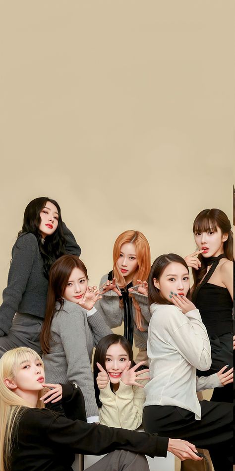 Dreamcatcher Wallpaper, Groups Poster, Jiu Dreamcatcher, 6th Anniversary, Out Of My Mind, Twitter Update, Editing Pictures, Trinket Dish, Kpop Wallpaper