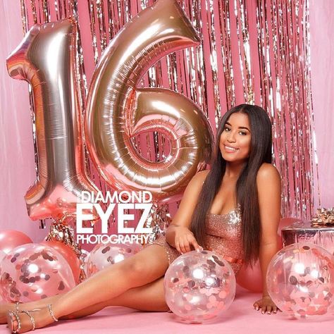 18th birthday photoshoot ideas #18th #birthday #party #ideas #photoshoot Sweet 16 Pictures, Glam Birthday, Sweet 16 Photos, 17th Birthday Ideas, 16th Birthday Decorations, 21st Birthday Photoshoot, Cute Birthday Pictures, Birthday Fashion, Birthday Party For Teens