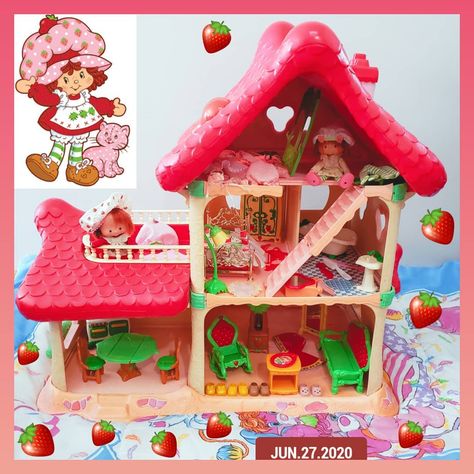 @vintage_toys_and_treasures’s Instagram profile post: “Super excited to announce that we just got a vintage 🍓 Strawberry Shortcake Berry Happy Home in! We will be parting it out and selling the…” Rainbow Dollhouse, Strawberry Shortcake House, Strawberry Shortcake Toys, Vintage Strawberry Shortcake, Vintage Strawberry, Wonder Years, Toy House, Happy Home, Super Excited