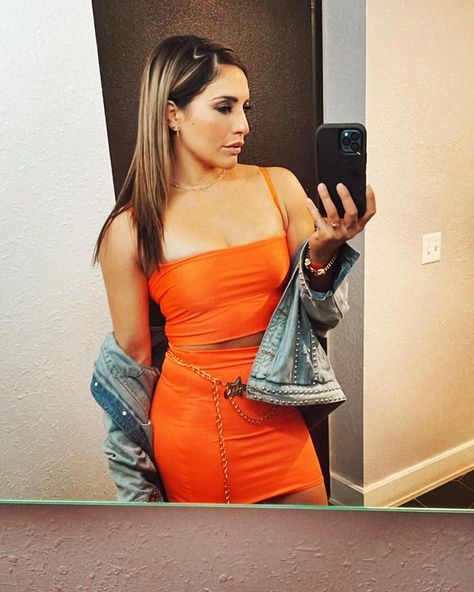 Raquel Gonzalez (@raquelwwe) • Instagram photos and videos Raquel Gonzalez, Victoria Gonzalez, Raquel Rodriguez, Wwe Diva, Best Instagram Photos, Best Selfies, Wrestling Stars, Cool Instagram, Professional Wrestler