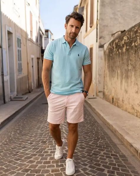 Men’s Summer Fashion Guide: Classy Street Styles & Beach Outfits Hombre Aesthetic, Mens Fashion Summer Outfits, Classy Street Style, Streetwear For Men, Jeans Street Style, Summer Style Guide, Smart Casual Men, Casual Trends, Fashion Guide