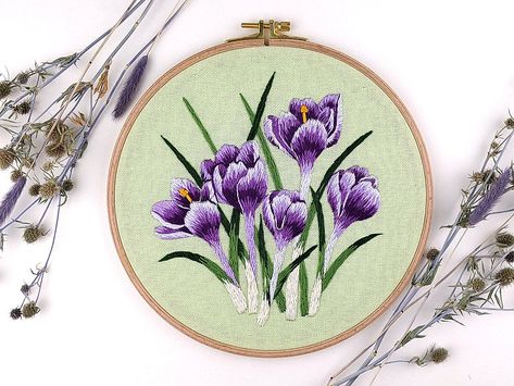 This is a digital package that will be send to you via email #crocus embroidery #crocus flowers #digital download #embroidery pattern #flower embroidery #hand embroidery #pdf pattern #spring embroidery #video tutorial #violet flowers Diy Embroidery Art, Embroidery Ornaments, Embroidery Wall Art, Pola Sulam, Embroidery Videos, Mural Floral, Violet Flower, Flower Embroidery Designs, Embroidery Tutorials