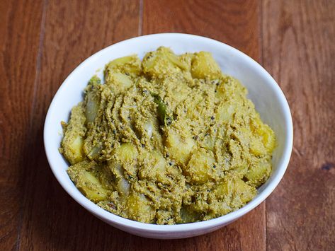 Alu-Posto | My Annoying Opinions Aloo Posto, Dal Rice, Ultimate Comfort Food, Indian Food Recipes Vegetarian, Indian Recipes, Home Cooking, Guacamole, Indian Food Recipes, Homemade Recipes