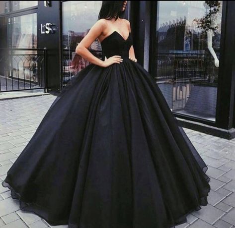 Long Sleeve Quinceanera Dresses, Making A Wedding Dress, Black Ball Gown, Strapless Prom Dresses, Sweetheart Prom Dress, Tulle Ball Gown, Backless Prom Dresses, Ball Gowns Evening, A Line Prom Dresses