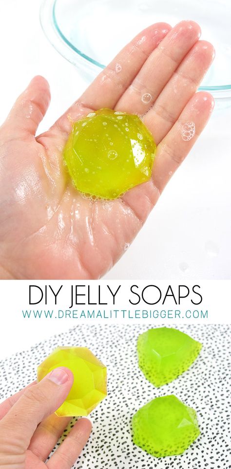 Scrubs Recipes, Bath Recipes Diy, Soap Jelly, Jelly Making, Bath Jellies, Diy Jelly, Jelly Soap, Shower Jellies, Bath Stuff