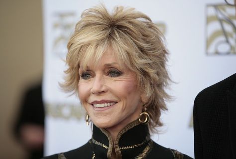 Cannes'15: Jane Fonda, Olivia de ... Jane Fonda Hairstyles, Short Shag Hairstyles, Bouffant Hair, Asymmetrical Hairstyles, Shag Hairstyles, Funky Hairstyles, Fringe Hairstyles, Jane Fonda, Hair Updo