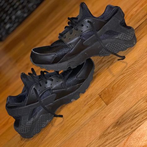 Nike Shoes | Womens Nikes Huaraches | Color: Black | Size: 9.5 Black Huraches, Traditional Black Slip-on Huaraches, Huarache Nike Women, Nike Huarache Women, Black Nike Huarache, Black Huarache, Nike Huarache, Black Nikes, New Shoes