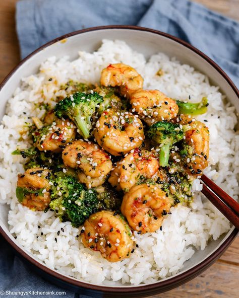 Shrimp Stir Fry Meal Prep, Shrimp Broccoli Stir Fry Healthy, Shrimp Rice Broccoli Recipe, Easy Shrimp Stir Fry, Broccoli Shrimp, Nutritional Meals, Shrimp Broccoli Stir Fry, Homemade Stir Fry Sauce, Homemade Stir Fry