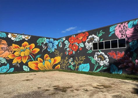 Our (Evolving) Redesign + Murals by Louise Chen Louise Jones, Garden Mural, Arte Doodle, Flower Mural, Street Mural, Fence Art, Graffiti Murals, Colossal Art, Murals Street Art