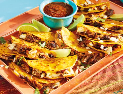 Birria Pork, Pork Birria Tacos, Pork Birria, Mexican Taco Recipes, Mexican Finger Foods, Mexican Food Tacos, Beef Birria Recipe, Birria Recipe, Beef Birria