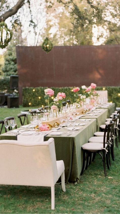 Pink Tablescape, Green Tablescape, Fall Garden Wedding, Head Table Wedding, Reception Tablescapes, Garden Reception, Green Themed Wedding, Secret Garden Wedding, Pink Wedding Theme