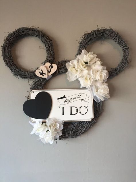 Count Down the Days Until You Say "I Do" With This Disney Wedding Wreath Disney Wedding Shower, Man Bridesmaid, Bridal Glasses, Personal Attendant, Wedding Disney, Disney Bridal Showers, Disney Inspired Wedding, Disney Wedding Theme, Disney Bride