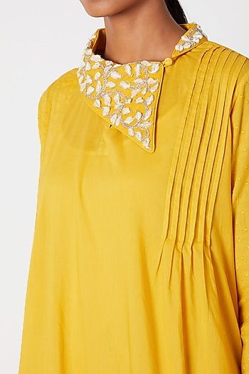 Yellow Tunic With Embroidered Collar Design by Adah at Pernia's Pop Up Shop Collar Necks For Kurti, Stylish Tunics Womens Fashion, Caller Design Kurti, Neckline Ideas For Kurti, Kurti Collar Neck Design, Collar Designs For Kurtis, Collar Designs Women, Kurti Collar Design, Colar Neck Kurti