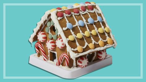 Cheap Gingerbread House, Fruit Mince Pies, Gingerbread House Kit, Cool Gingerbread Houses, Christmas Shortbread, House Kits, Gingerbread House Cookies, Gingerbread House Kits, Christmas Biscuits