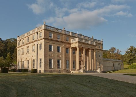 Albion Nord, Georgian Manor, Country Life Magazine, Georgian Mansion, Georgian Architecture, Georgian Homes, Mansion Interior, Greek Revival, English Country House