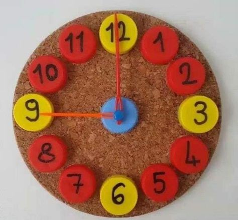 DIY Simple Clock Crafts To Tell Kids Time Recycled Crafts Kids Projects, Clock Crafts, Button Tree Art, Acrylic Paint Bottles, Simple Clock, Recycling Activities, Clock Craft, What Time Is It, Diy Jar Crafts