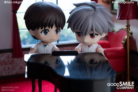 Kaworu Nagisa, Shinji Ikari, Neon Evangelion, Try New Things, Anime Figurines, Genesis Evangelion, Neon Genesis, Cartoon Games, Good Smile