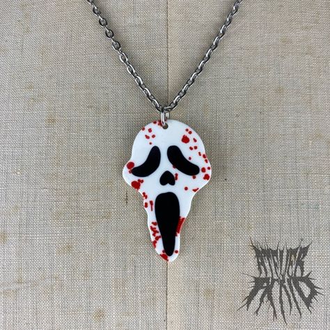 Ghostface Jewelry, Scream Jewelry, Scream Outfits, Ghost Face Mask, Ghostface Scream, Scary Movie Characters, Goth Accessories, Halloween Bracelet, Horror Decor