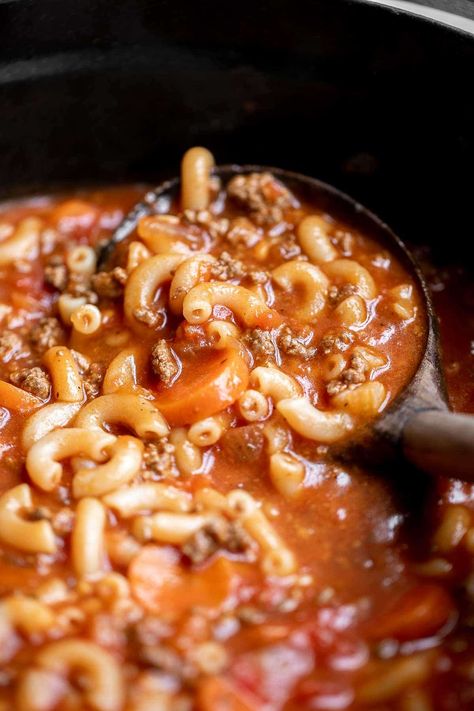 Hamburger Macaroni Soup Crock Pot, Goulash Soup Recipe, Hamburger Soup With Macaroni, Macaroni Goulash, Soup With Macaroni, Beef Macaroni Soup, Hamburger Macaroni Soup, Macaroni Hamburger, Tomato Macaroni Soup