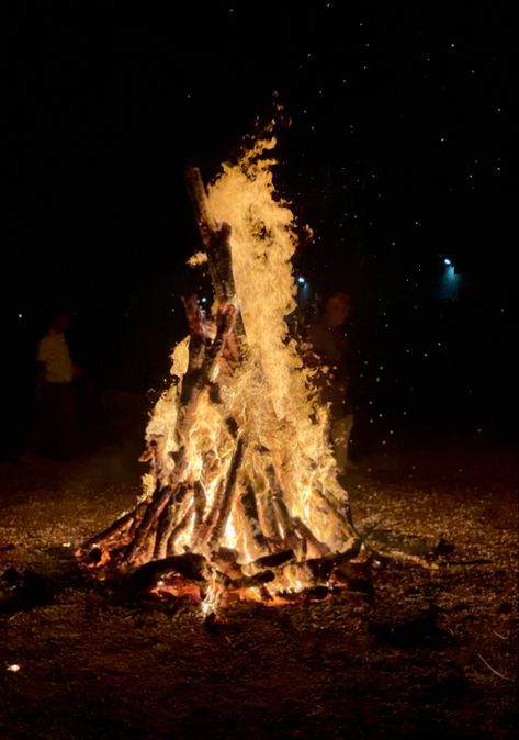 Holika dahan Holika Dahan Instagram Story, Holika Dahan Aesthetic, Holi Layout Ideas, Happy Holika Dahan Images, Holi Fake Story, Holi Dahan Images, Holika Dahan Snap, Holika Dahan Video Status, Holi Instagram Story Ideas