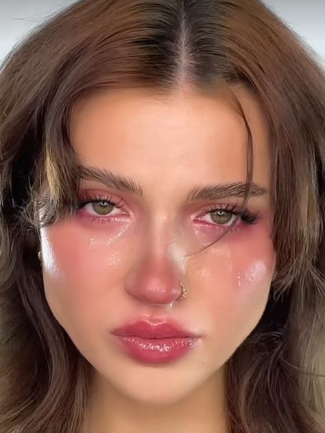 Glossy Wet Makeup Look, Tear Stained Makeup, Sick Make Up Look, Pretty Crying Makeup, Just Cried Makeup, Crying Angel Makeup, Sick Looking Makeup, Teary Eye Makeup, Tired Makeup Look Under Eyes