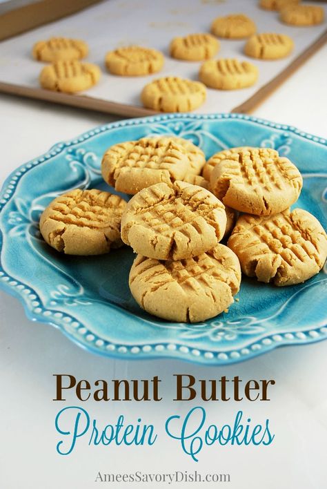 Peanut Butter Protein Cookies pin Quest Protein Recipes, Protein Powder Cookies, Peanut Butter Protein Cookies, Galletas Keto, Protein Baking, Healthy Protein Snacks, Protein Treats, Protein Powder Recipes, Protein Desserts