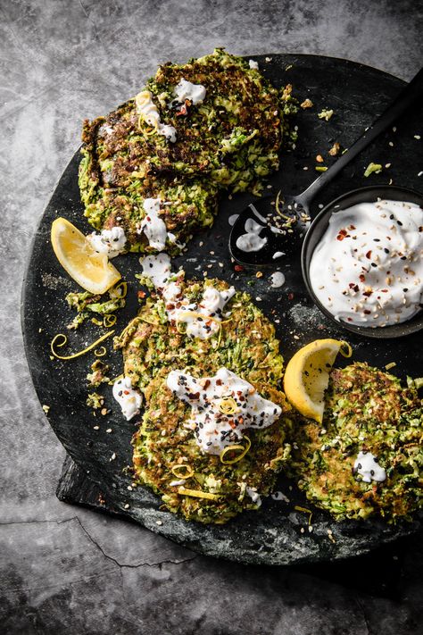 These broccoli, kale and courgette Green Vegan Fritters are a super easy way to clean out your fridge of any on the turn green veg. Vegan, keto & nut free. Vegan Fritters, Vegan Breakfast Easy, Vegan Fast Food, Modern Food, Food Stories, Vegan Keto, Green Vegetables, Nut Free, Carb Recipes