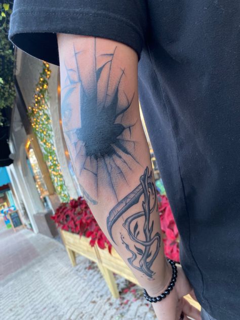 Glass Shatter Tattoo Elbow, Broken Glass Elbow Tat, Shattered Glass Elbow Tattoo, Anime Elbow Tattoo, Glass Elbow Tattoo, Shattered Glass Tattoo, Edgy Tattoos, Dark Elbows, Elbow Tattoo