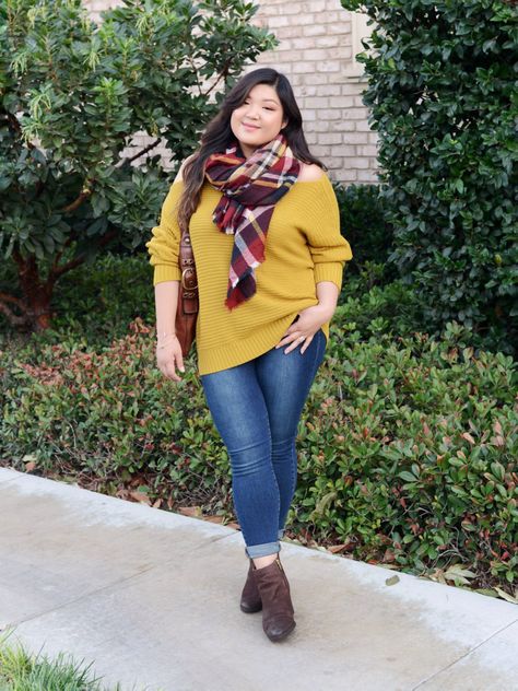 Curvy Girl Chic Plus Size Sweater Skinny jeans and Ankle Boots with Blanket Scarf Fall Outfits For Teen Girls, Winter Sweater Outfits, Boots Outfit Ankle, Girls Sweater Dress, Plus Size Sweater, Jeans Plus Size, Fall Outfits For Work, Plus Size Fashion For Women, Plus Size Sweaters