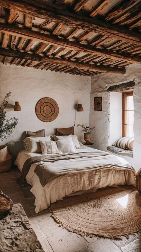 Mexican Style Bedroom, Modern Mexican Decor, Dark Boho Bedroom, Modern Mexican Home Decor, Modern Mexican Home, Mexican Interior Design, Modern Bohemian Bedroom, Mexican Interiors, Moody Vibes