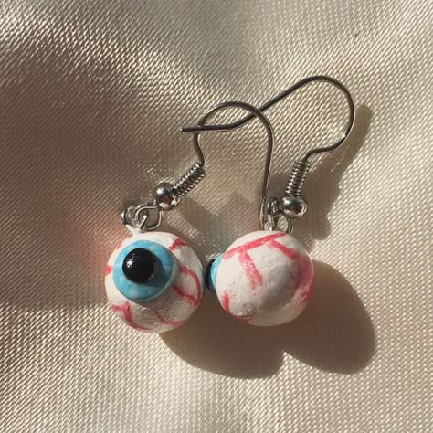 Polymer Clay Earrings Diy Ideas, Weird Earrings Aesthetic, Clay Earrings Aesthetic, Ideas Arcilla, Diy Clay Jewelry, Hay Bale Art, Weird Jewelry, Tanah Liat, Clay Diy Projects