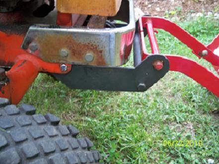 Lawn Tractor Attachments Diy, Riding Mower Mods, Zero Turn Mower Attachments Diy, Diy Tractor Implements, Homemade Tractor Implements, Lawn Mower Snow Plow, Lawn Tractor Attachments, Lawn Tractor Trailer, Simplicity Tractors