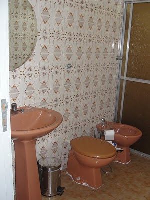 Liziane Milgarejo: Botar o banheiro abaixo!! Bathroom Looks, Apartment Aesthetic, All I Ever Wanted, Future House, Printed Shower Curtain, Shower Curtain, Concept Art, Retro Vintage, Sweet Home