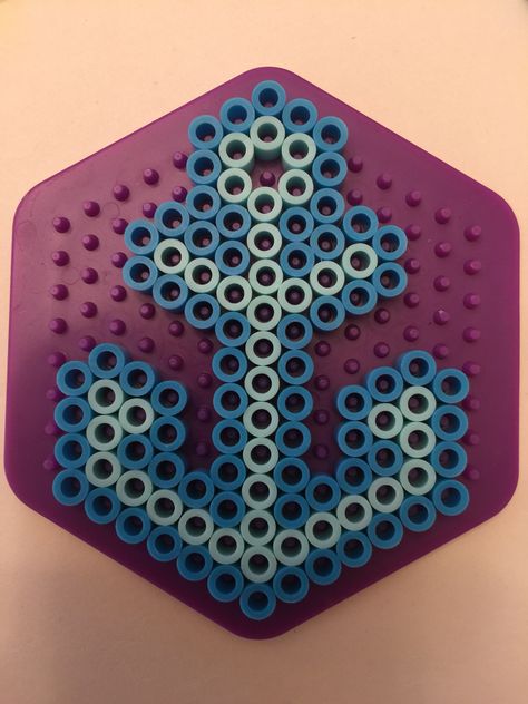 Hexagon Hama Beads Design, Perler Beads Ideas Small Hexagon, Perler Beads Ideas Hexagon, Hexagon Beads Patterns, Hexagon Perler Bead Patterns, Pearl Plates, Hama Beads Coasters, Sleepover Crafts, Melty Bead Designs