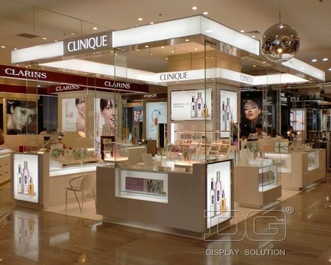 perfume kiosk Car Showroom Design, Mall Kiosk, Donald Robertson, Store Shelves Design, Clothing Display, Shelves Design, Cosmetics Store, Jewelry Store Design, Visual Merchandising Displays