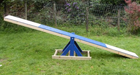 Agility See-saw Dog Agility Course Diy, Dog Agility Course, Agility Training For Dogs, Dog Playground, Dog Enrichment, Dog Ramp, Agility Training, Dog Brain, Dog Adventure