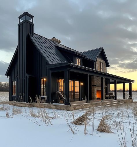 Black Barndo, Tiny House With Loft, Loft Tiny House, House With Loft, Cabin Building, Mountain Home Exterior, Black Barndominium, Barn House Design, Tiny House Loft