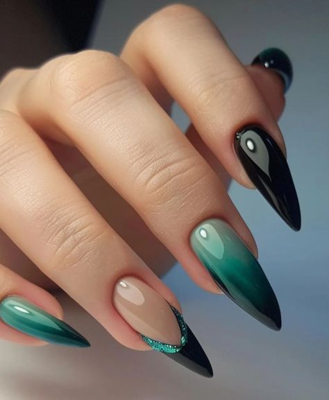 Green Ombre Nail Designs, Green And Black Nails, Lilac Nails Design, Tape Nail Art, Lilac Nails, Ombre Nail, Gothic Nails, Fancy Nails Designs, Ombre Nail Designs