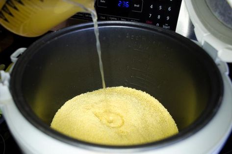 How to Cook Couscous in a Rice Cooker Couscous Rice Cooker, Couscous In Rice Cooker, Cook Couscous, Spanish Rice Recipe Easy, Aroma Rice Cooker, Zojirushi Rice Cooker, How To Cook Grits, Like Rice, Teriyaki Chicken And Rice