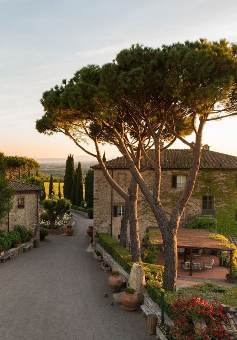 Hotels In Tuscany, Italy Vibes, Italian House, Country Hotel, Under The Tuscan Sun, Whisper White, Italian Summer, Northern Italy, Umbria