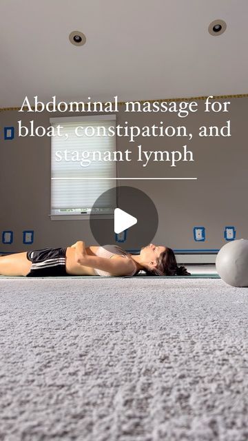 Erin Kenney on Instagram: "Lie down on your back or sit in a comfortable position. I like to lay down to fully let my belly relax  Use a gentle tough. It looks like I’m pressing hard here but that’s because the video is sped up.  Begin in the lower right quadrant and use gentle pressure to massage in a clockwise direction. This follows the natural movement of the colon.  Continue the circular motion, gradually working your way up toward the ribcage and then across to the left side.  Repeat the massage in each quadrant for about 2-3 minutes.  While massaging, focus on slow, deep breaths. This can help relax your body and aid in the massage’s effectiveness.  After the massage, drink a glass of water. Staying hydrated is important for proper digestion and bowel movements.  I then do some stre Bowel Movement Massage, Massage For Bowel Movement, Belly Massage For Constipation, Stomach Massage For Digestion, Stomach Massage For Constipation, Bowel Massage, Gut Massage, Colon Massage, Digestion Massage