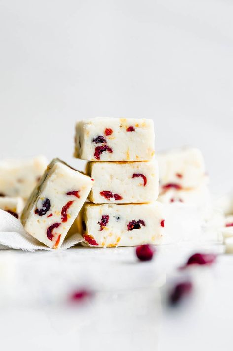 Cranberry Orange White Chocolate Fudge - Broma Bakery Orange Fudge, Cranberry Fudge, Dried Cranberry, Homemade Fudge Recipes, Broma Bakery, White Chocolate Fudge, Easy Holiday Desserts, Fudge Recipes Easy, White Chocolate Cranberry