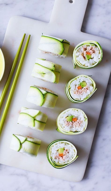 sushi Homemade Sushi Without Seaweed, Easy Sushi Rolls At Home Without Seaweed, Sushi Recipes Without Seaweed, How To Make Sushi Without Seaweed, Sushi Alternative, Sushi Without Seaweed, Sushi Photo, Tuna Sushi Rolls, Vegetarian Sushi